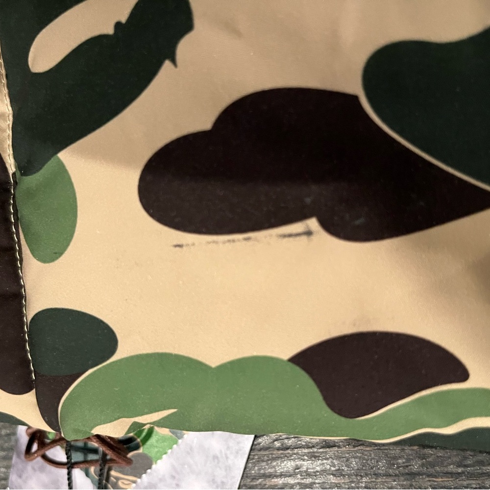 NWT BAPE A Bathing Ape Pocket Down Puffer Scarf Green Camo - Picture 7 of 8